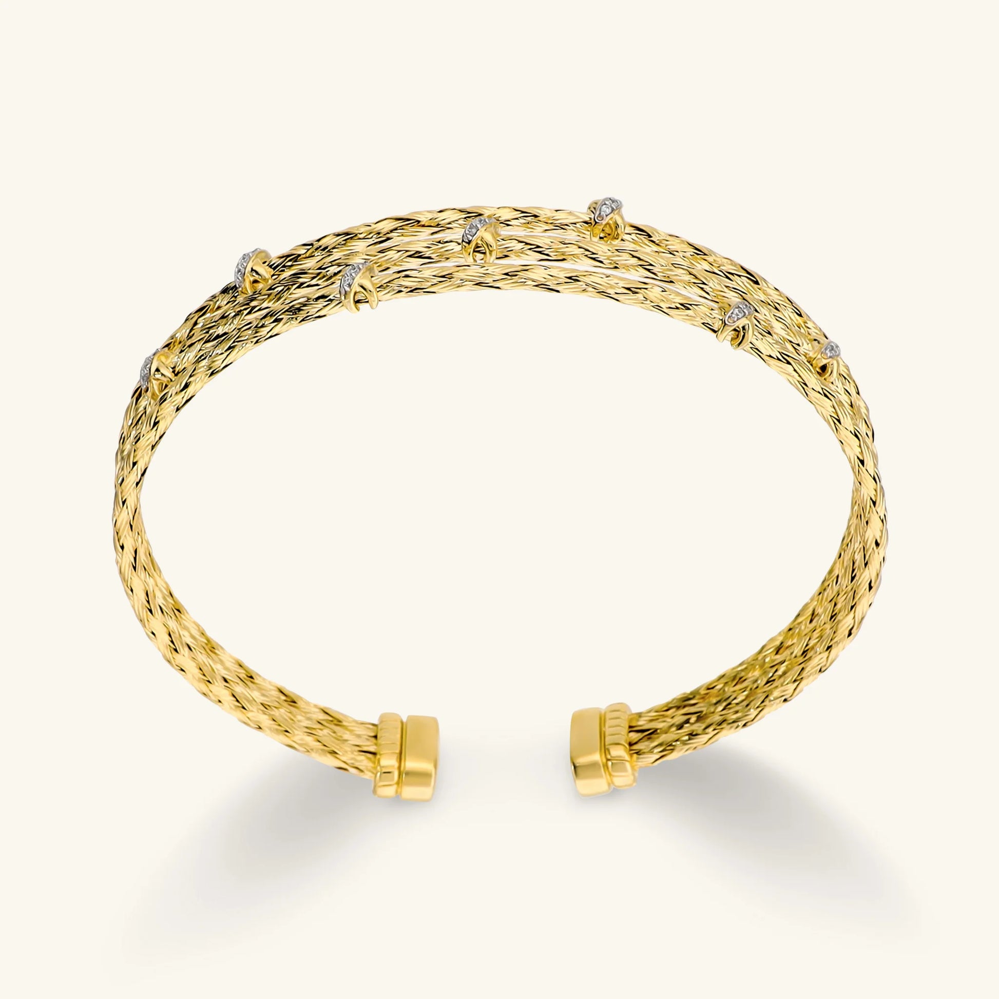 Mehrreihiges Armband mit diamantierter Seilstruktur und Zirkonia  