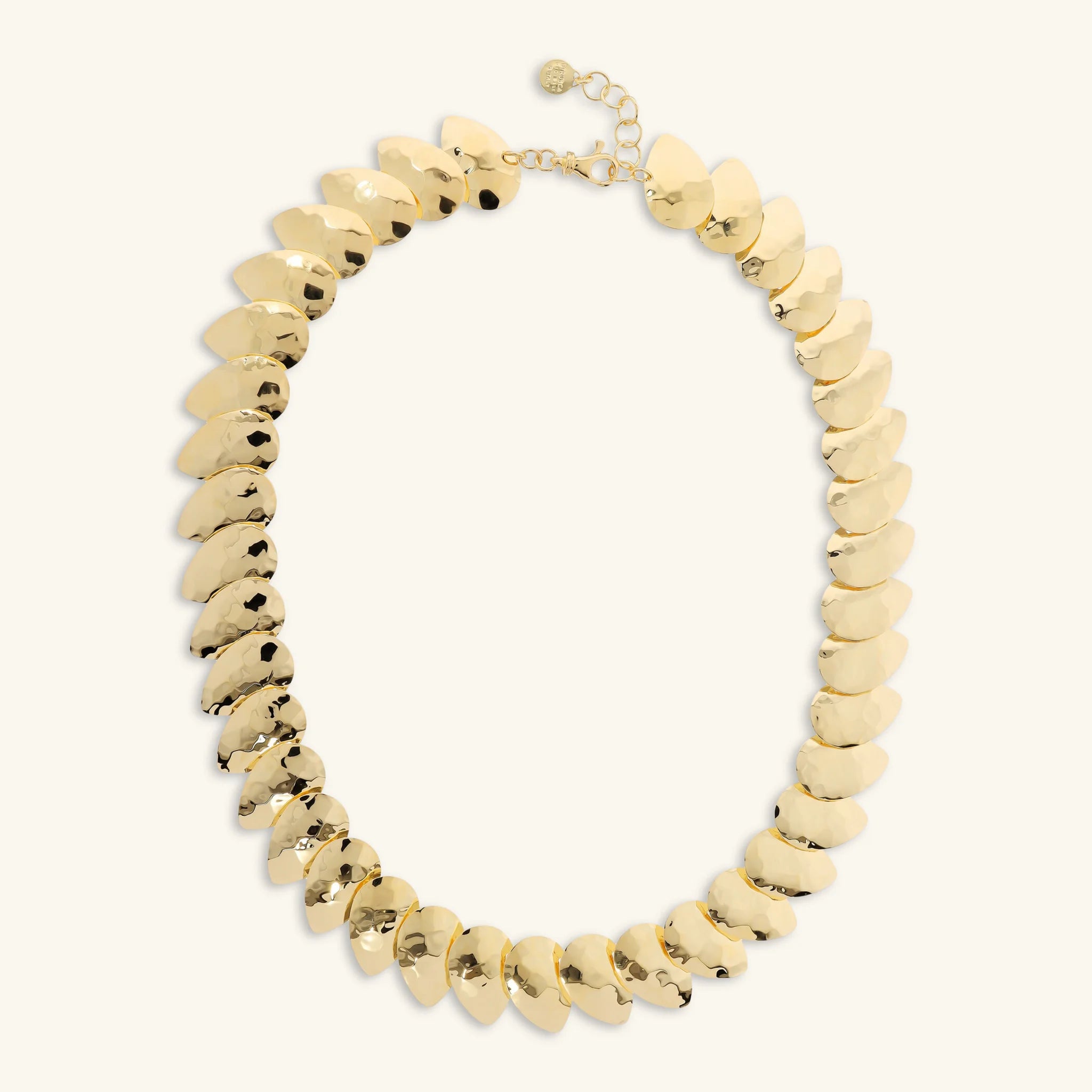 Collana con Elementi a Goccia Martellati