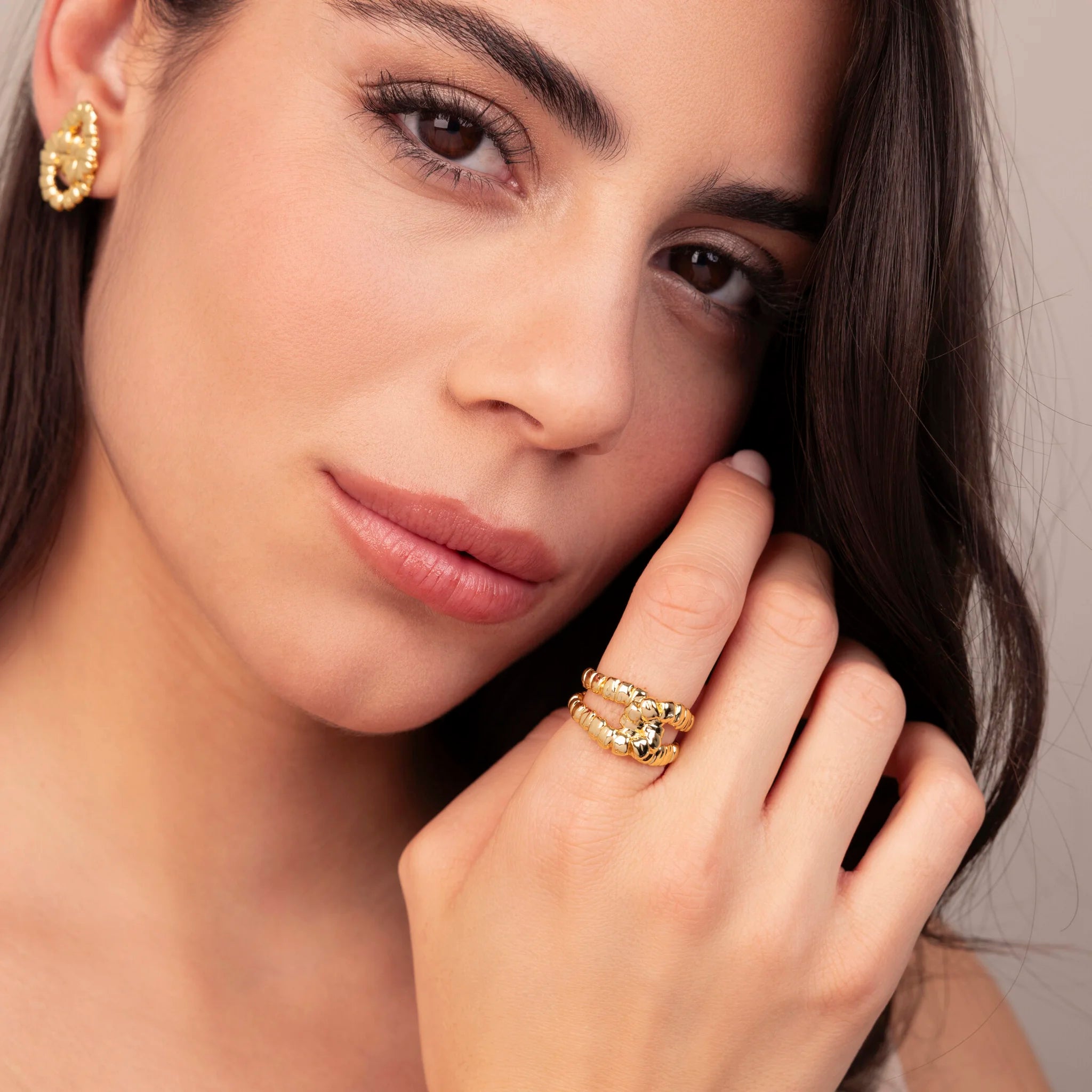 Ring with Rope Knot Texture