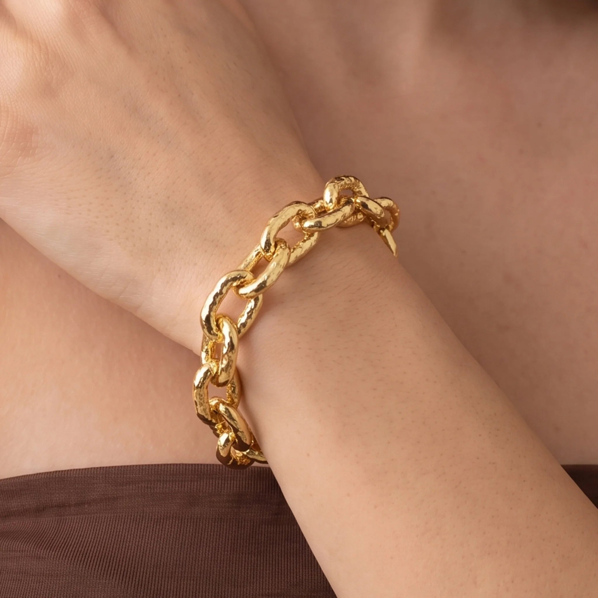 Bracciale con Maglie Ovali Martellate Placcato Oro 18Kt