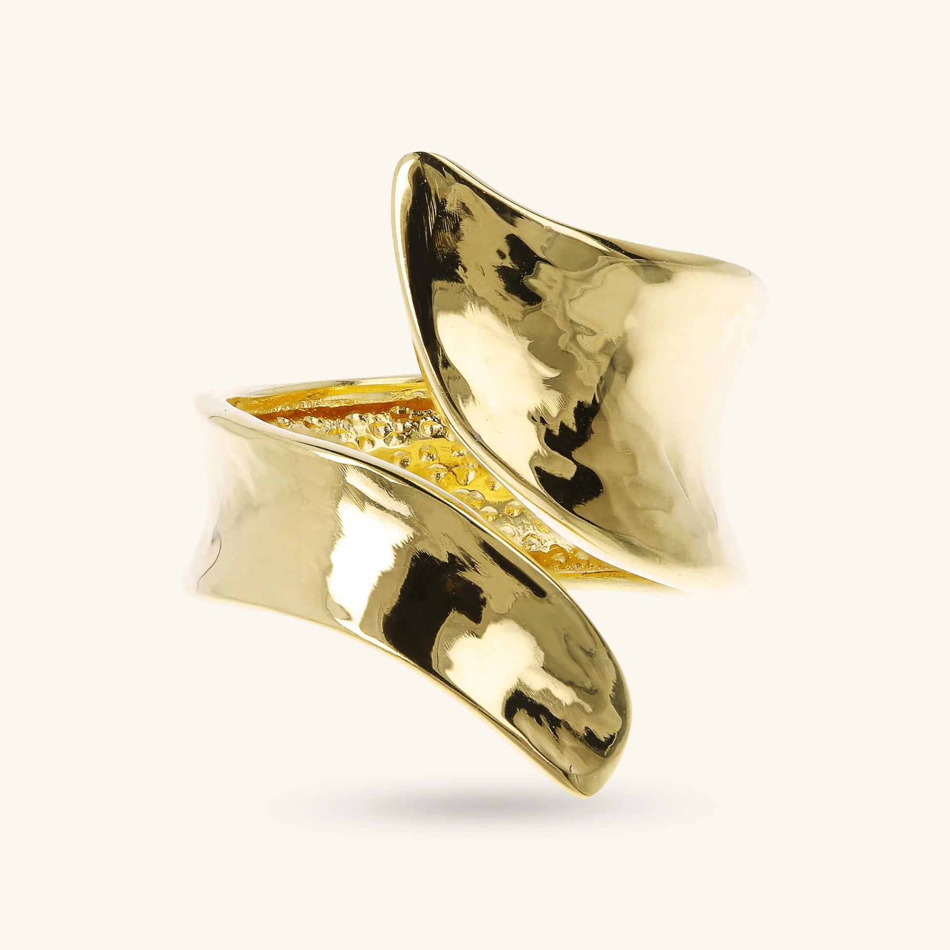 Open Wave Effect Ring