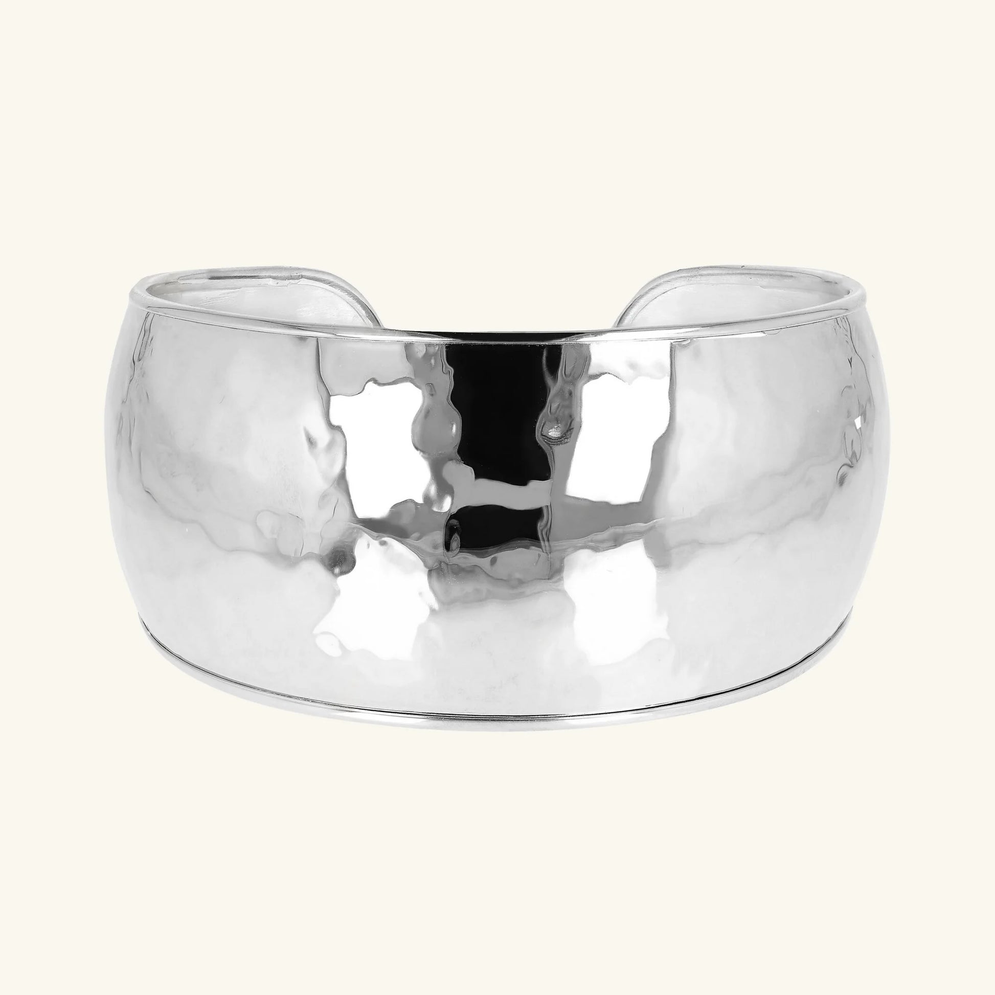 Rigid Domed Bracelet with Relief Edges