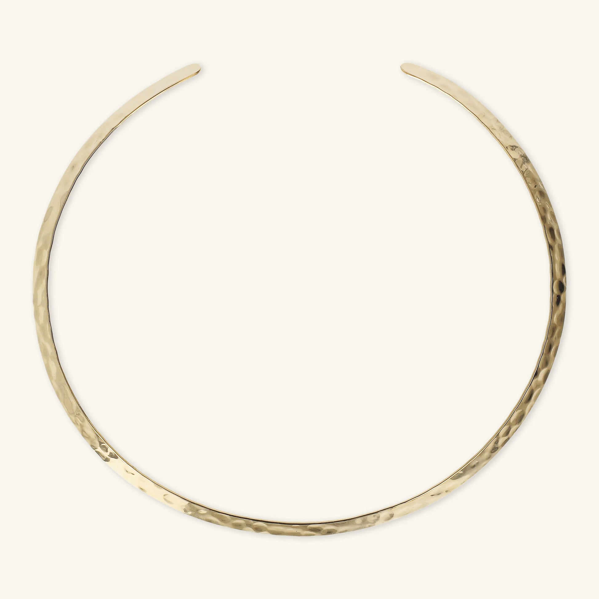 Collier ras du cou fin martelé