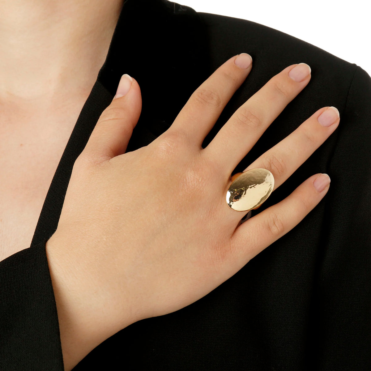 Chevalier Bague ovale martelée