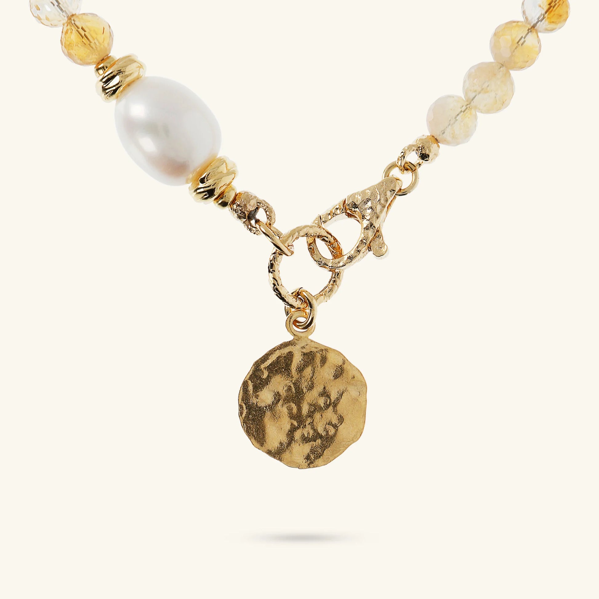 Necklace Necklace with Natural Stones Hammered Pendant and Freshwater White Baroque Pearl Ø 9/10 mm