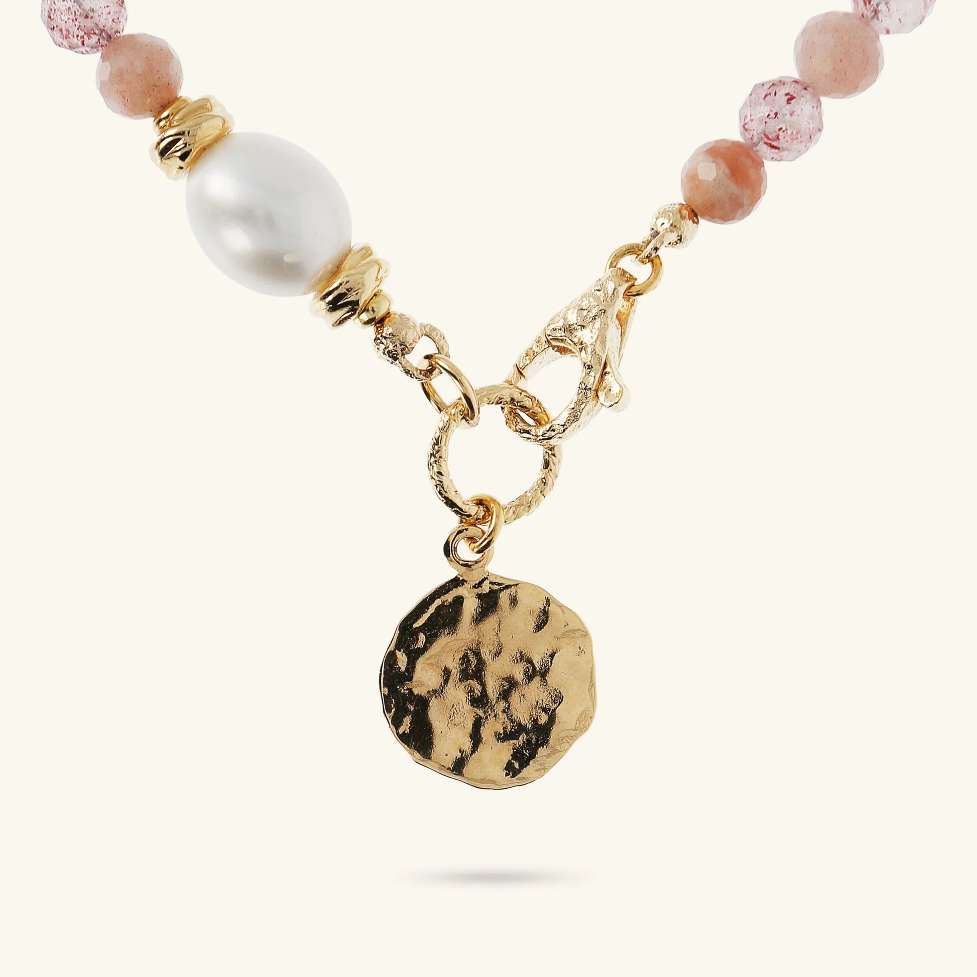 Necklace Necklace with Natural Stones Hammered Pendant and Freshwater White Baroque Pearl Ø 9/10 mm