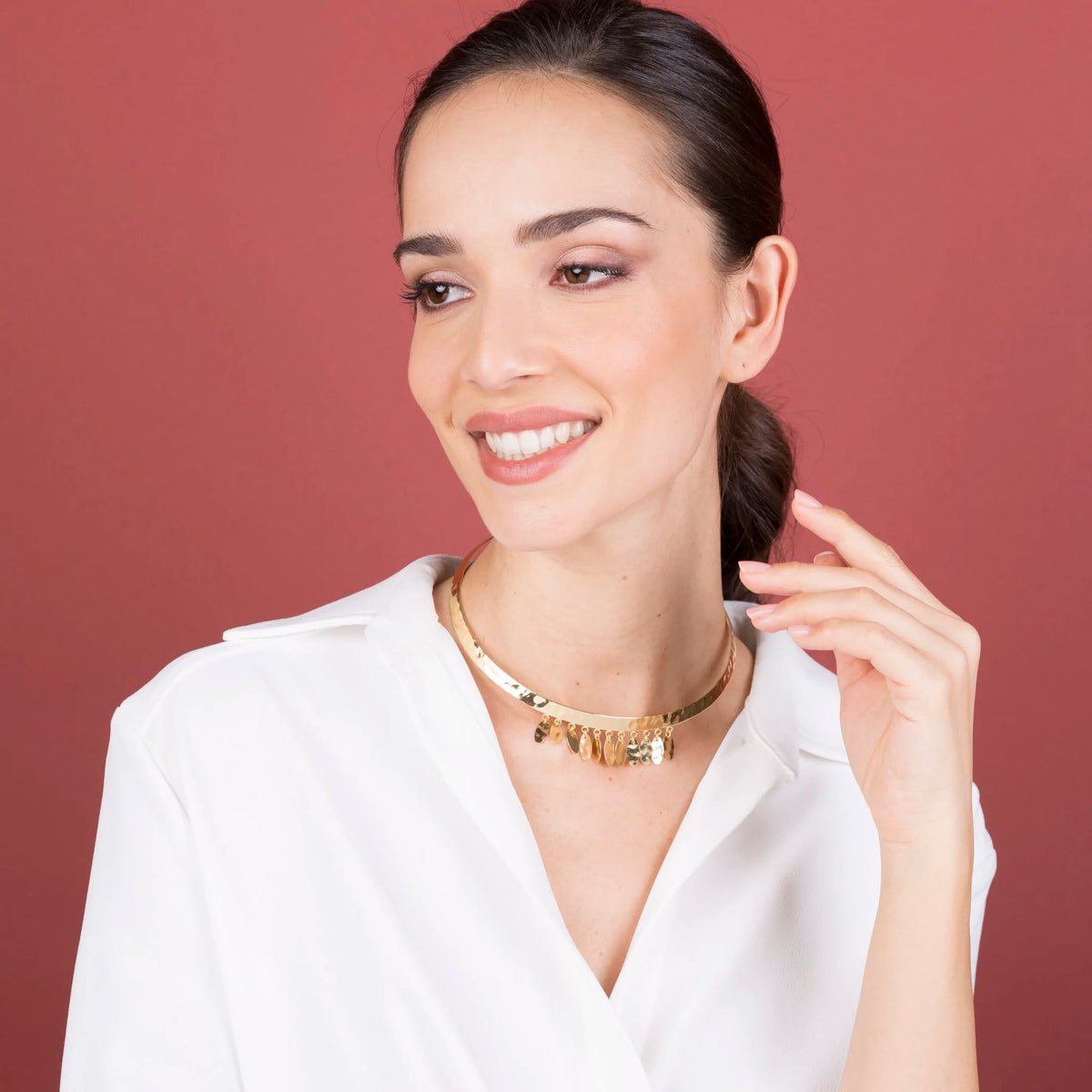 Choker Necklace with Hammered Oval Charms