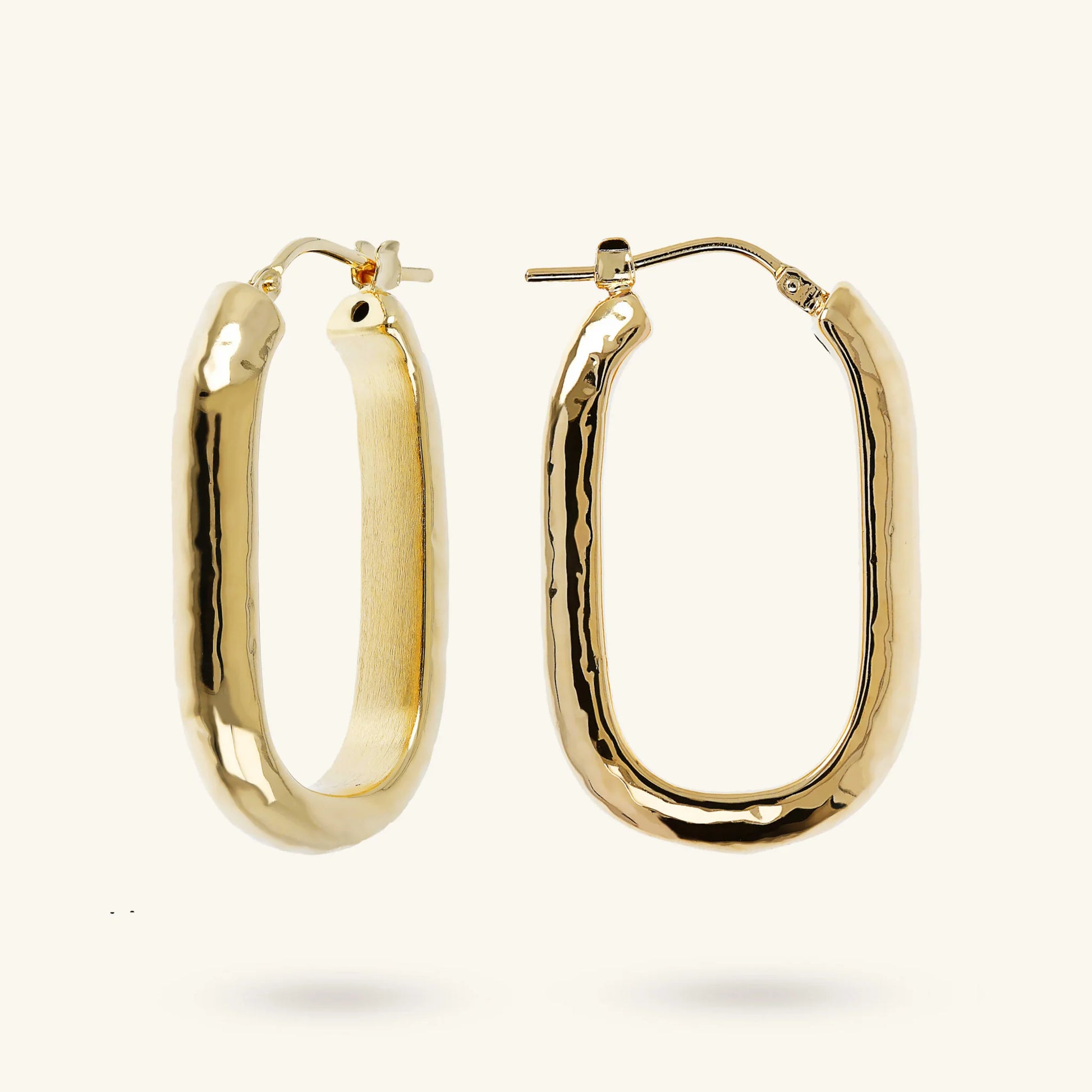 Boucles d'Oreilles Créoles Allongées Martelées