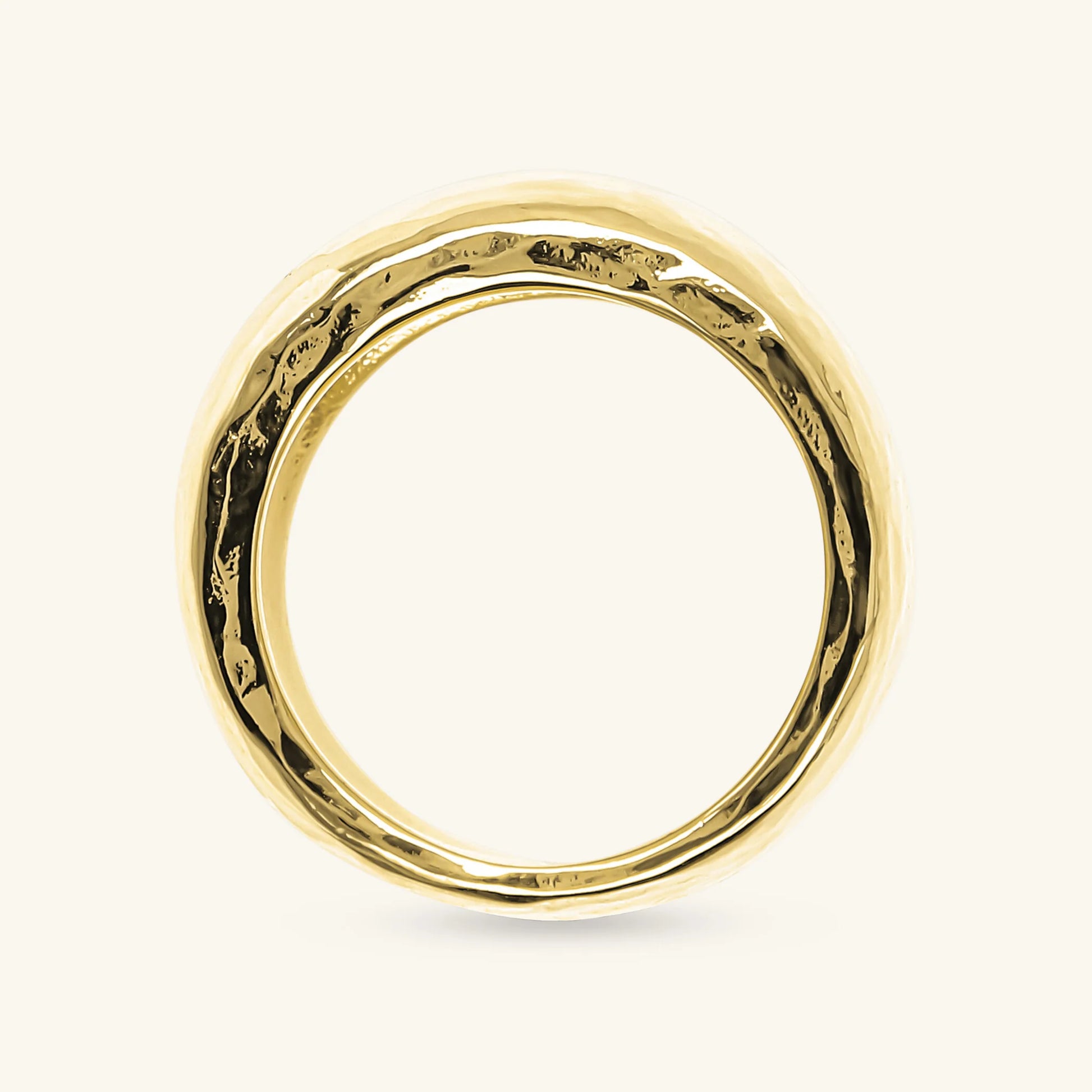 Gehämmerter Bandring