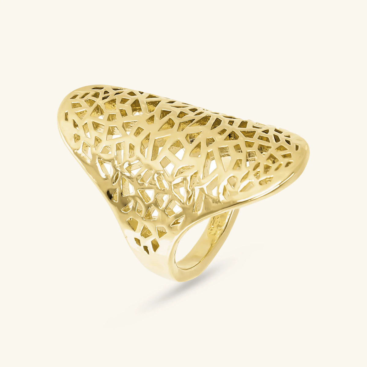 Bague chevalière ajourée de forme ovale