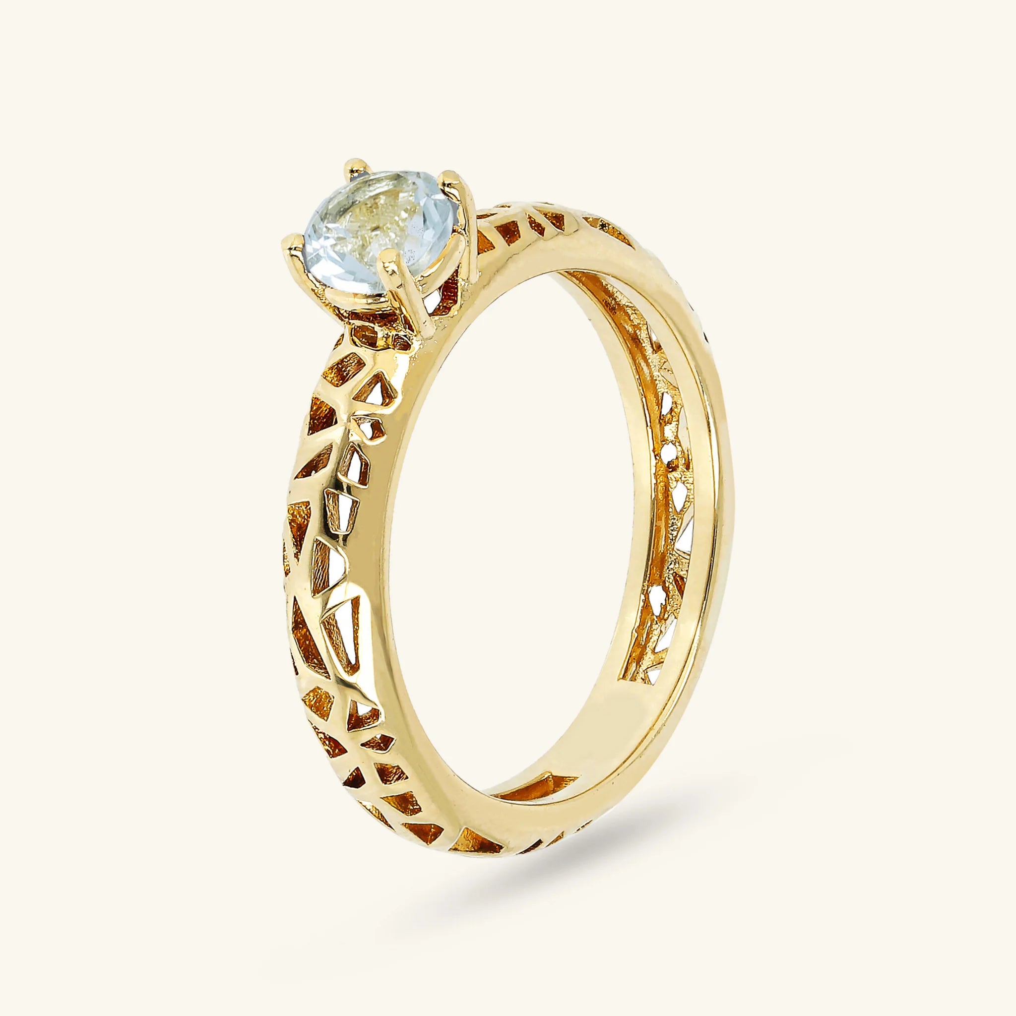 Solitär-Ring aus 925er Silber, vergoldet mit 18 Karat Gelbgold, mit Naturstein