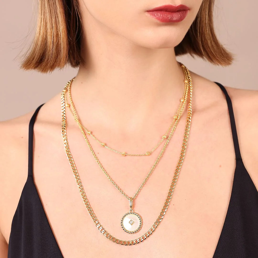 Collana Multifilo con Pendente Tondo in Madreperla Bianca