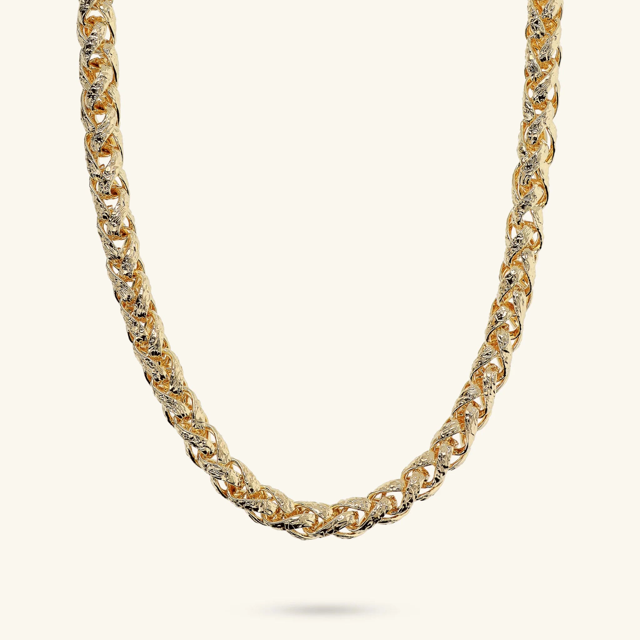 Maxi-Halskette mit gehämmerter Spiga-Kette