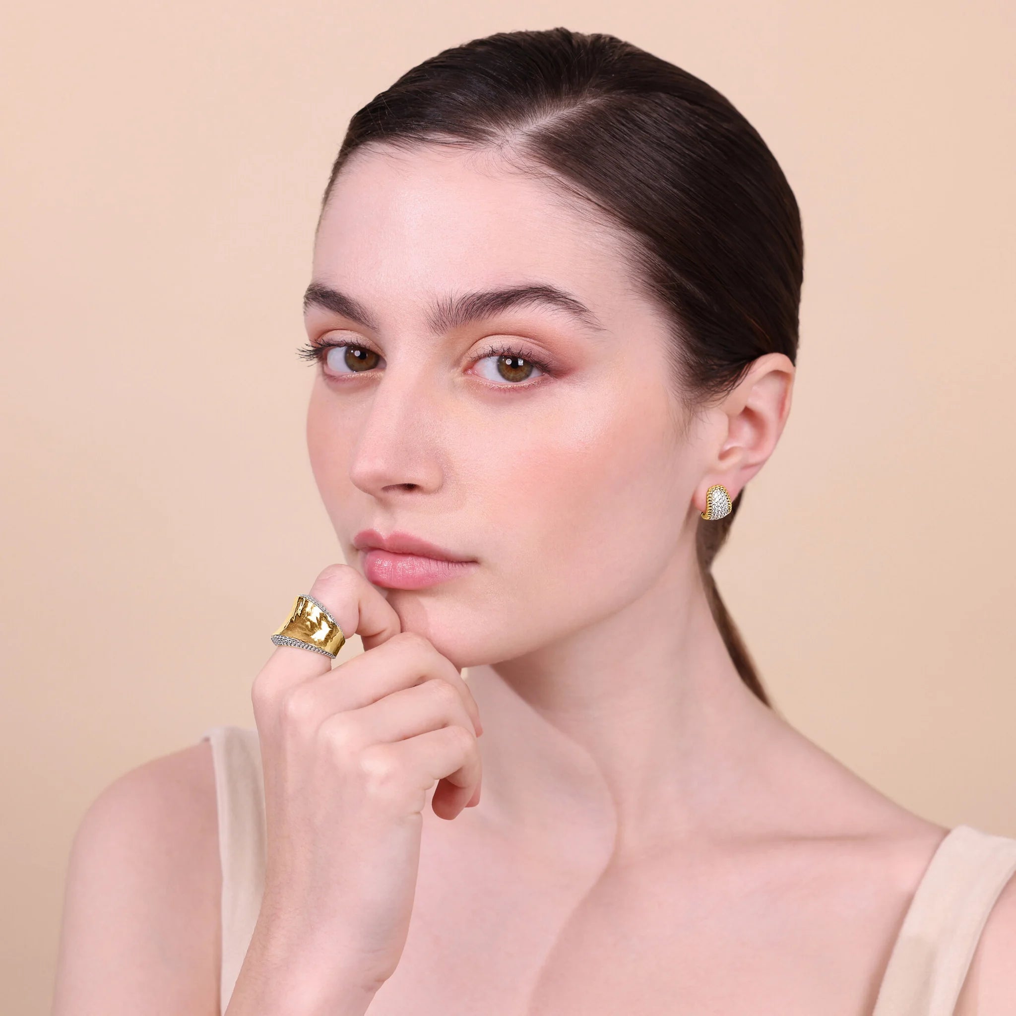 Graduated Stud Earrings with Cubic Zirconia Pavé