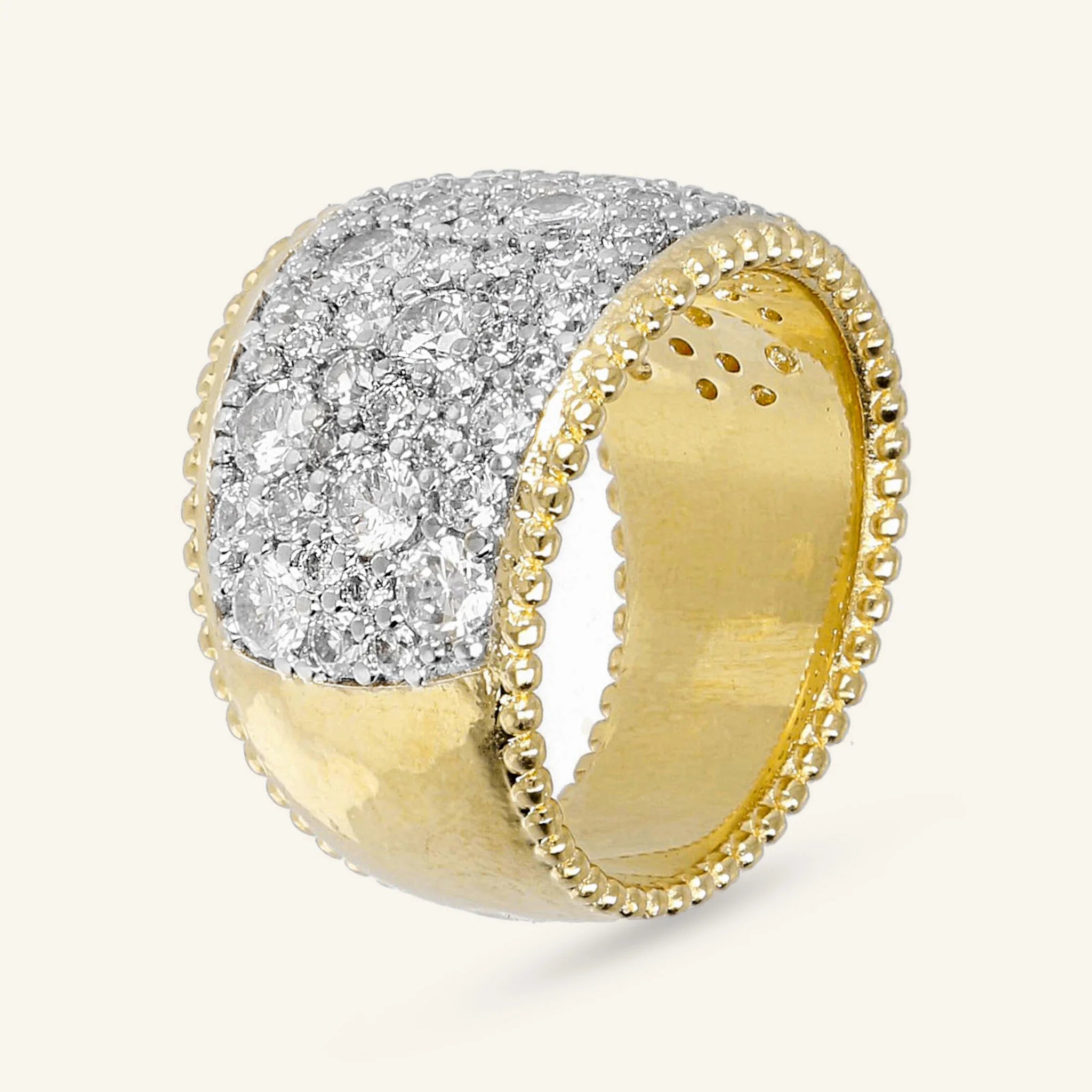 Bague bandeau graduée avec pavage en zircone cubique