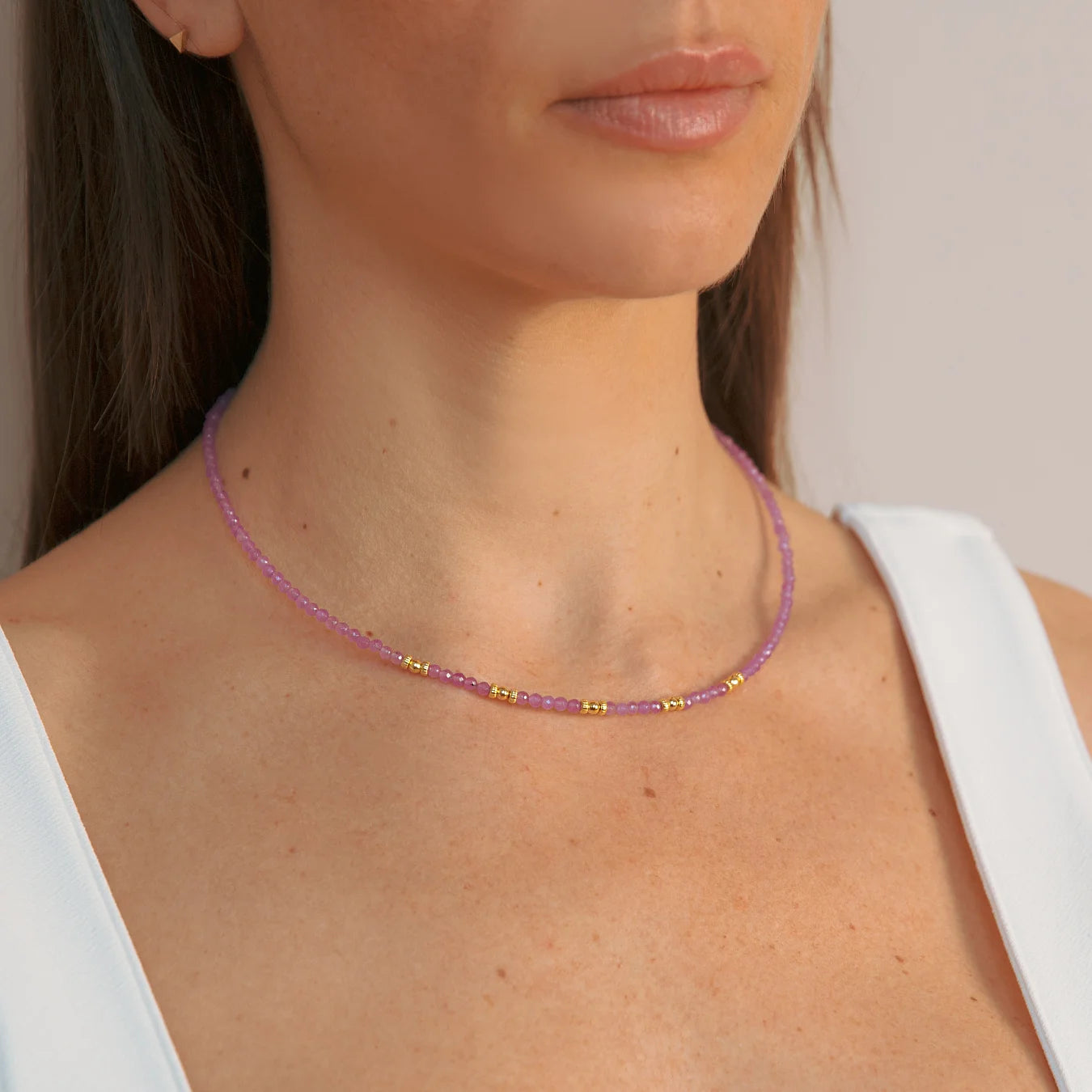 Collana Girocollo con Sfere Golden e Pietra Naturale Quarzite