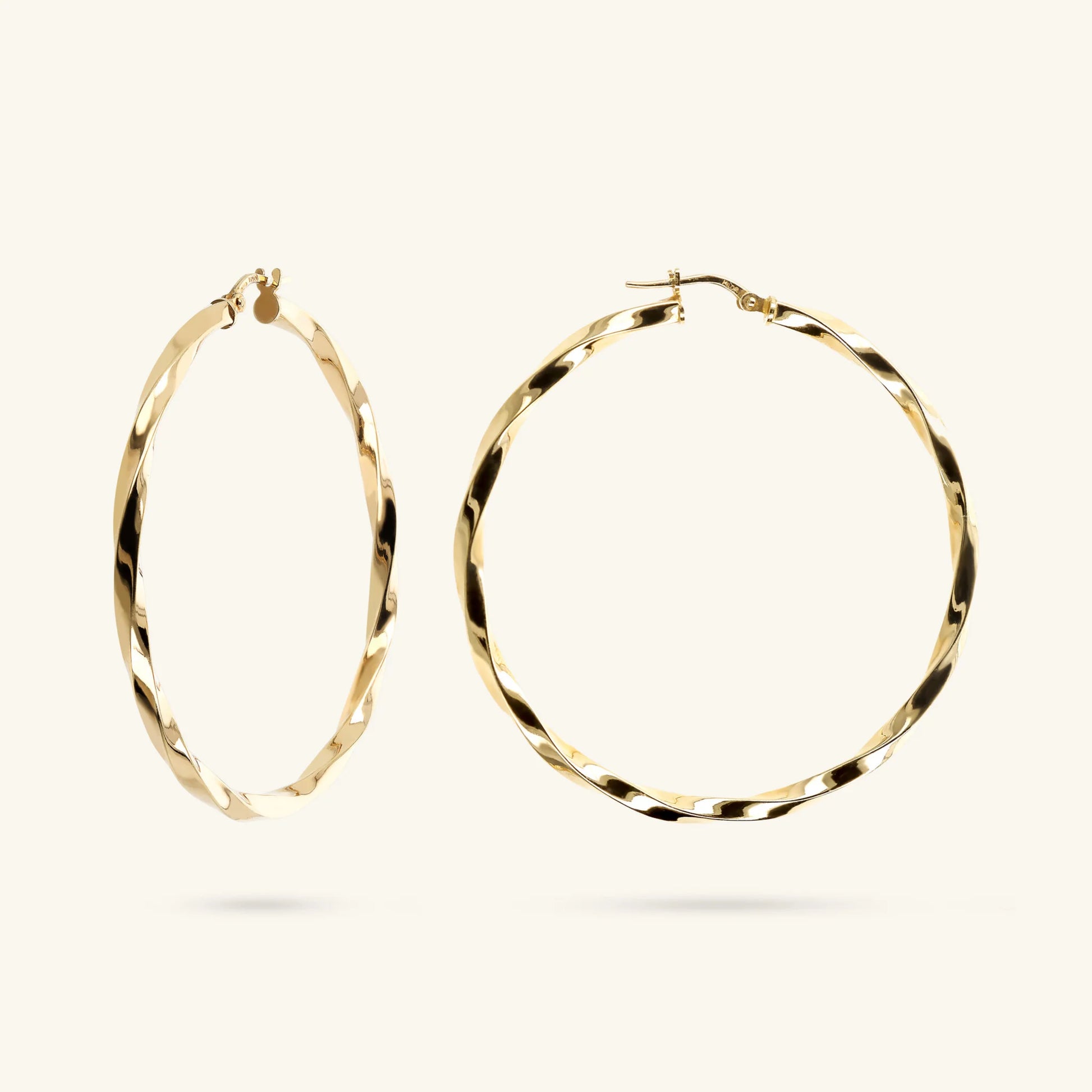 Boucles d'oreilles torsadées