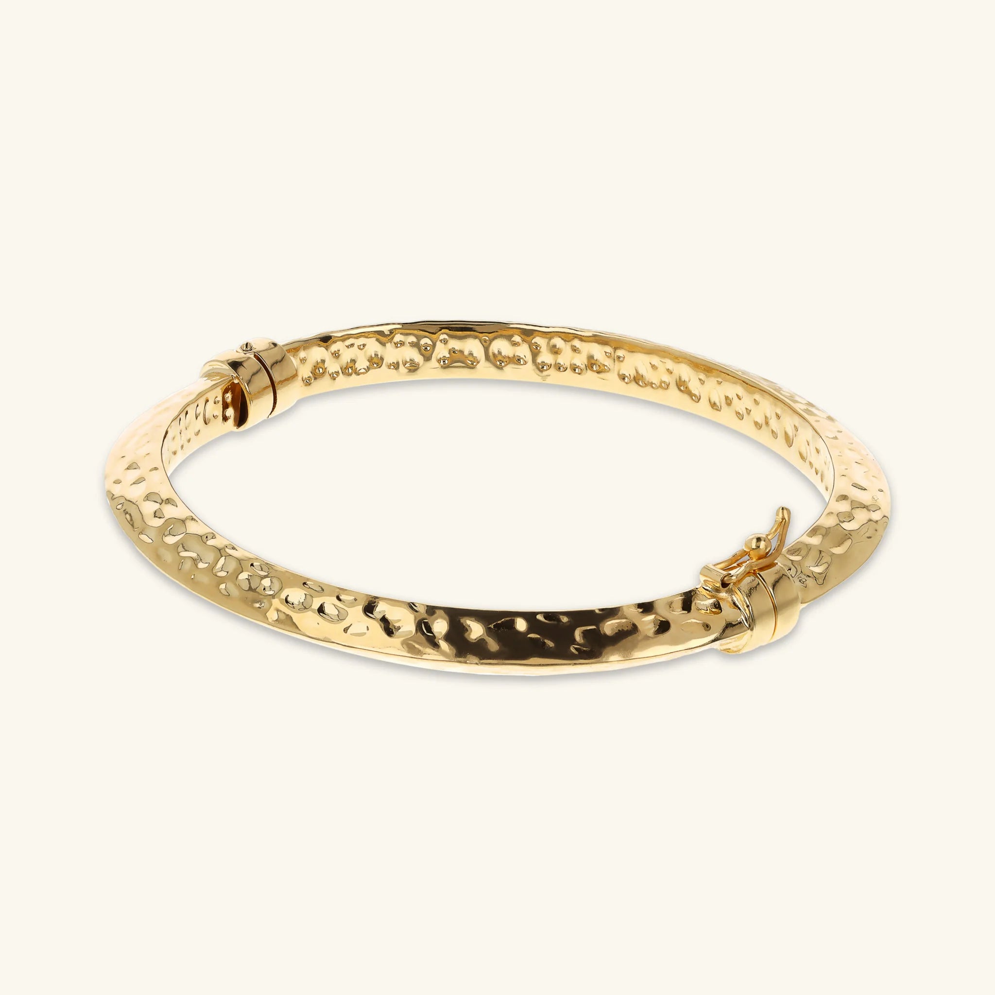 Starres gehämmertes Armband