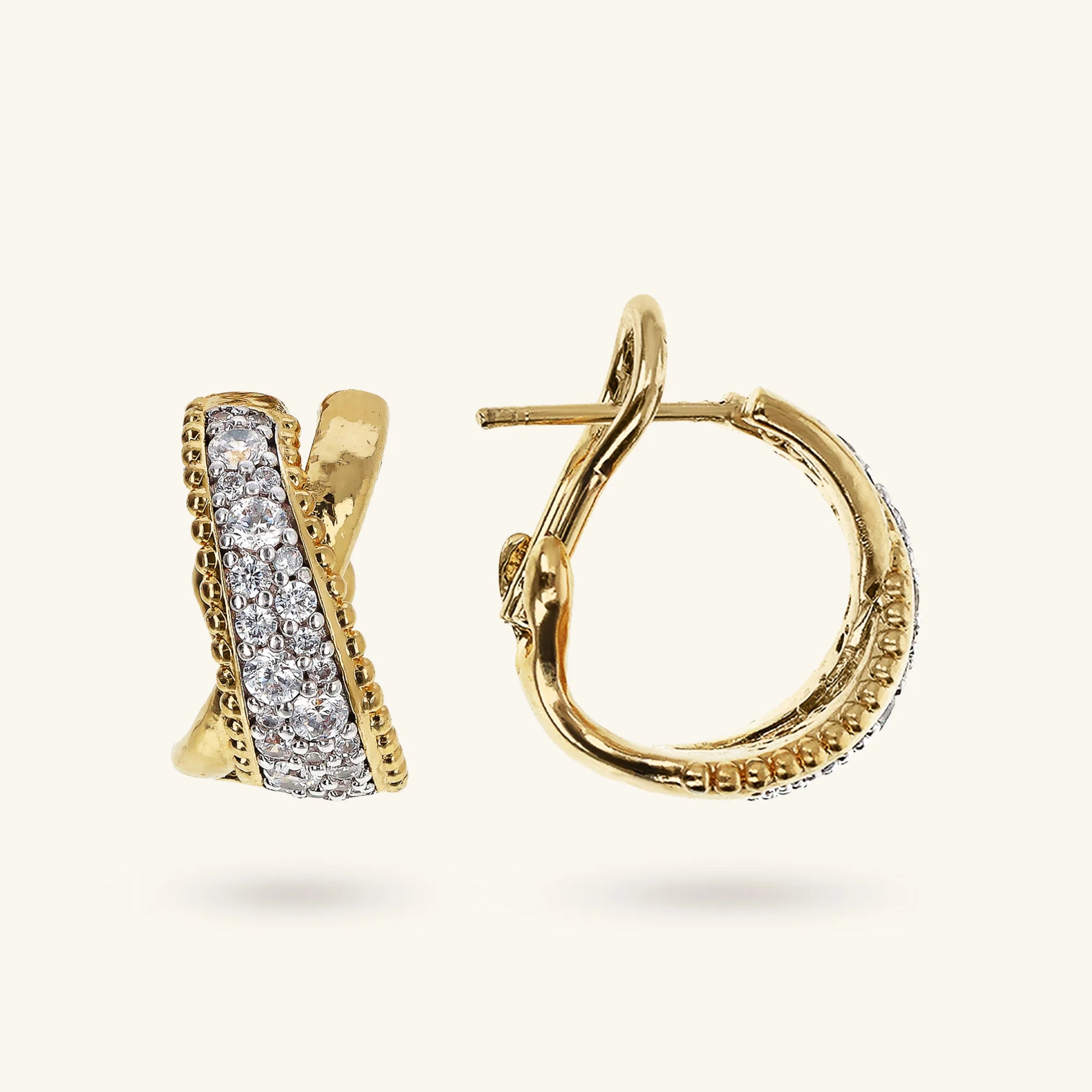 Boucles d'oreilles créoles avec croix en pavé d'oxydes de zirconium