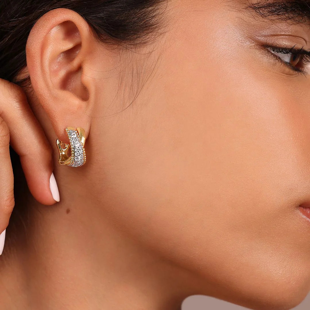 Hoop Earrings with Cubic Zirconia Pavé Crossing