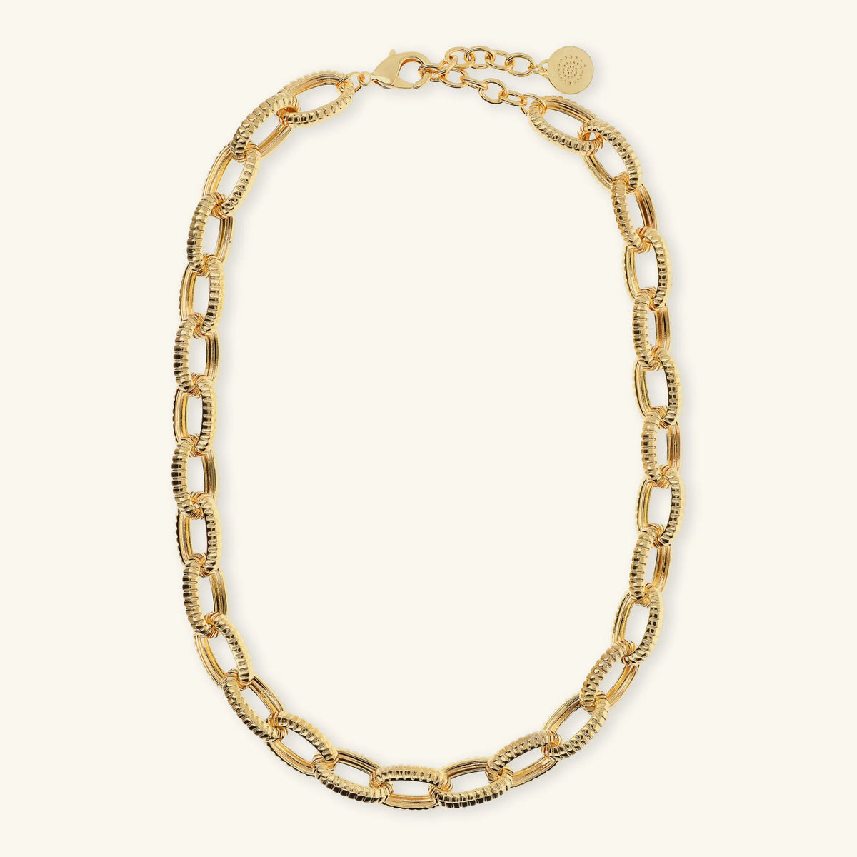 Oval Mesh Crew Necklace with Striped Texture