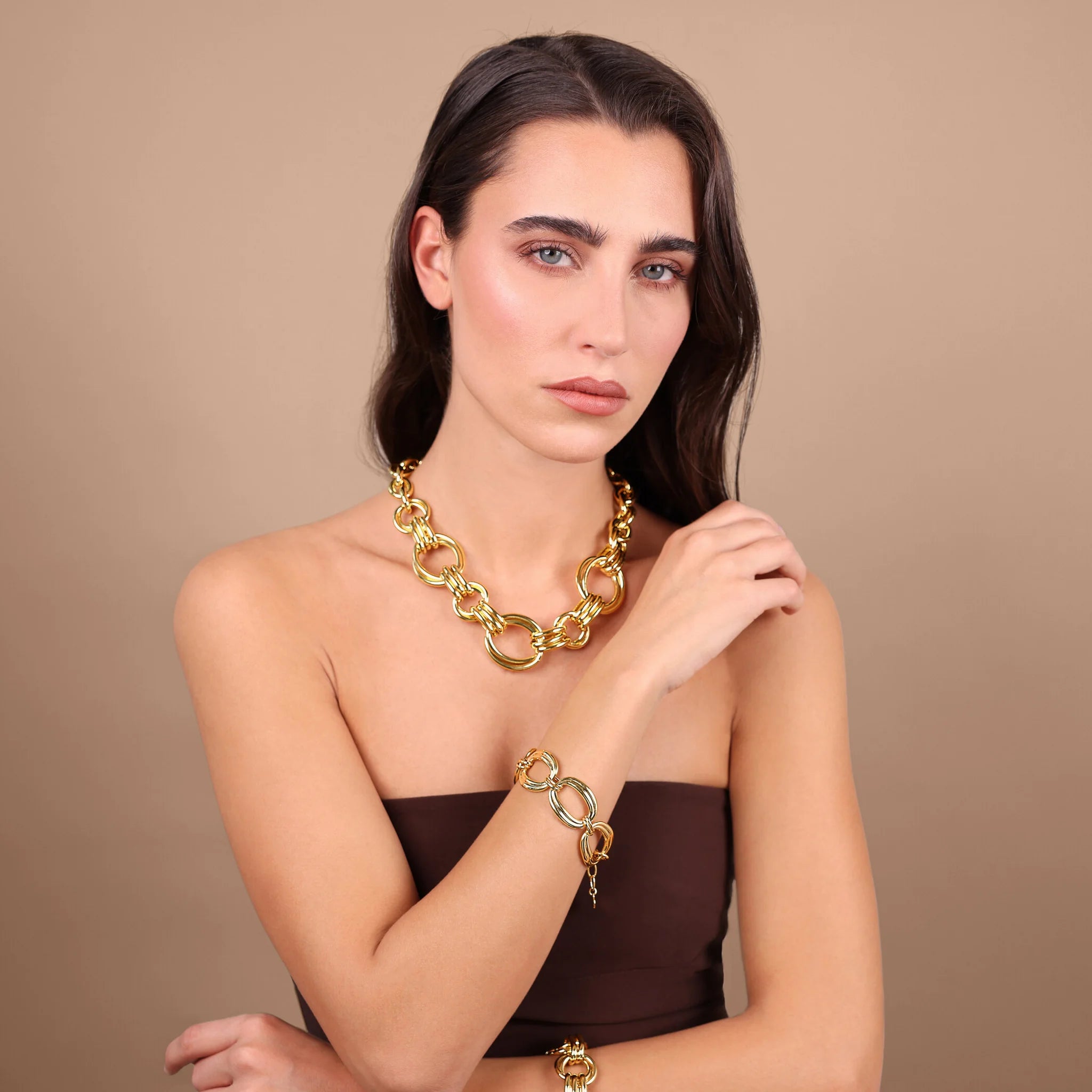 Bracelet with Maxi Oval Mesh Striped Texture