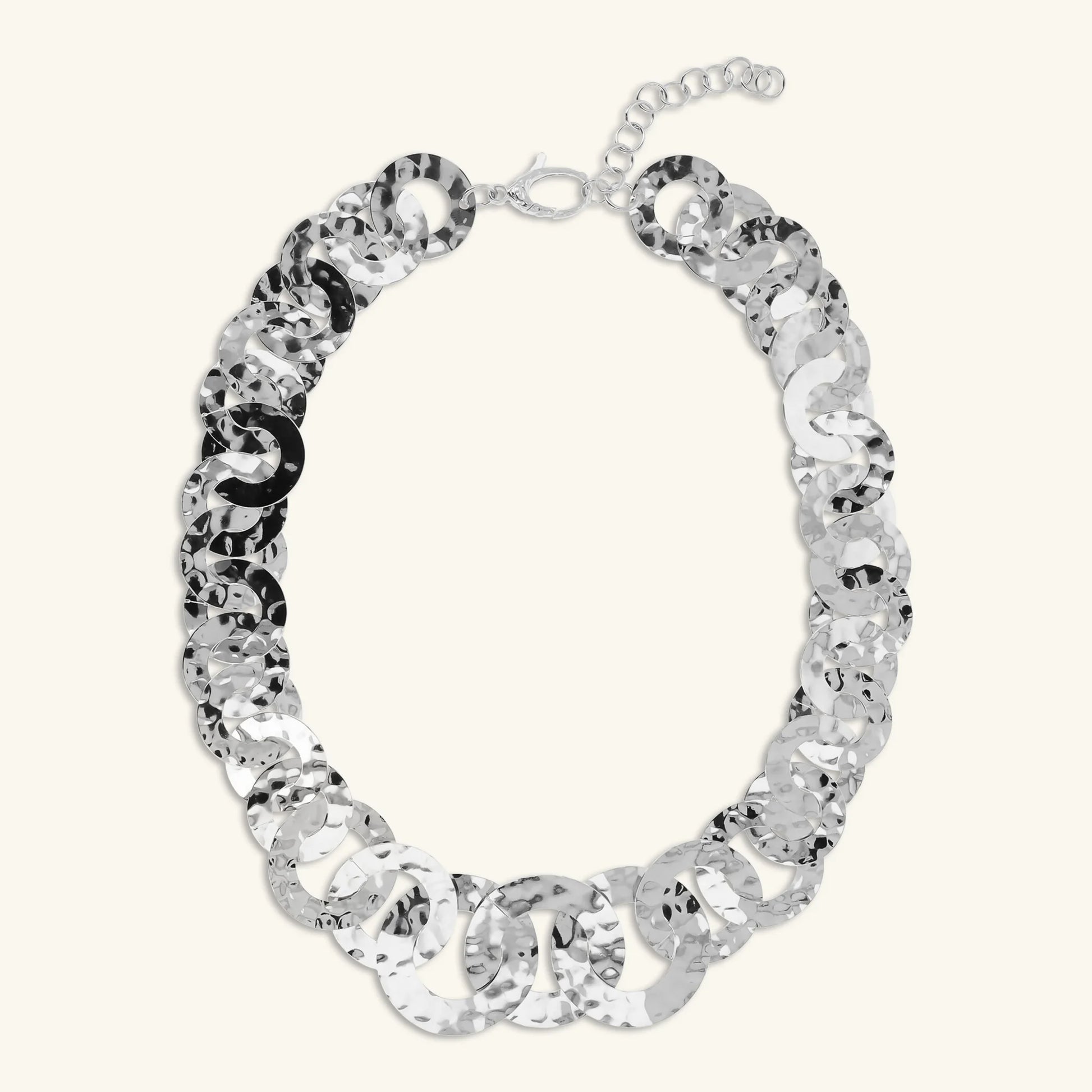 Collier gradué avec maillons disque martelés  