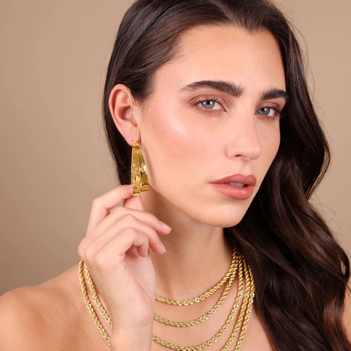 Boucles d'oreilles anneaux ovales martelés doubles  