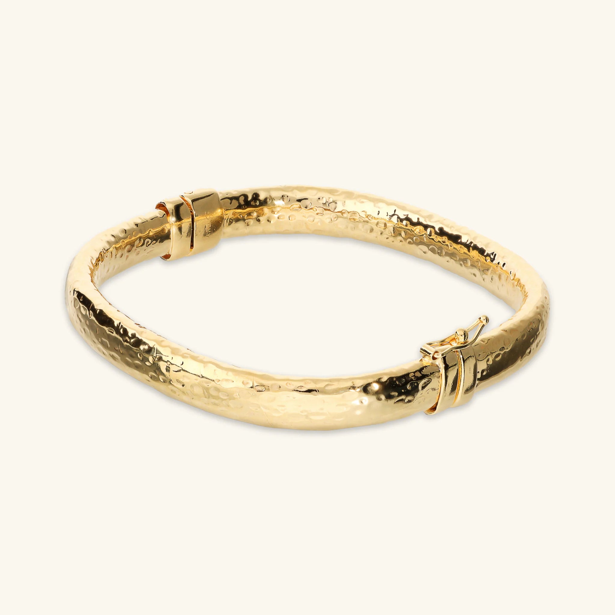 Bracciale Rigido Quadrato Martellato