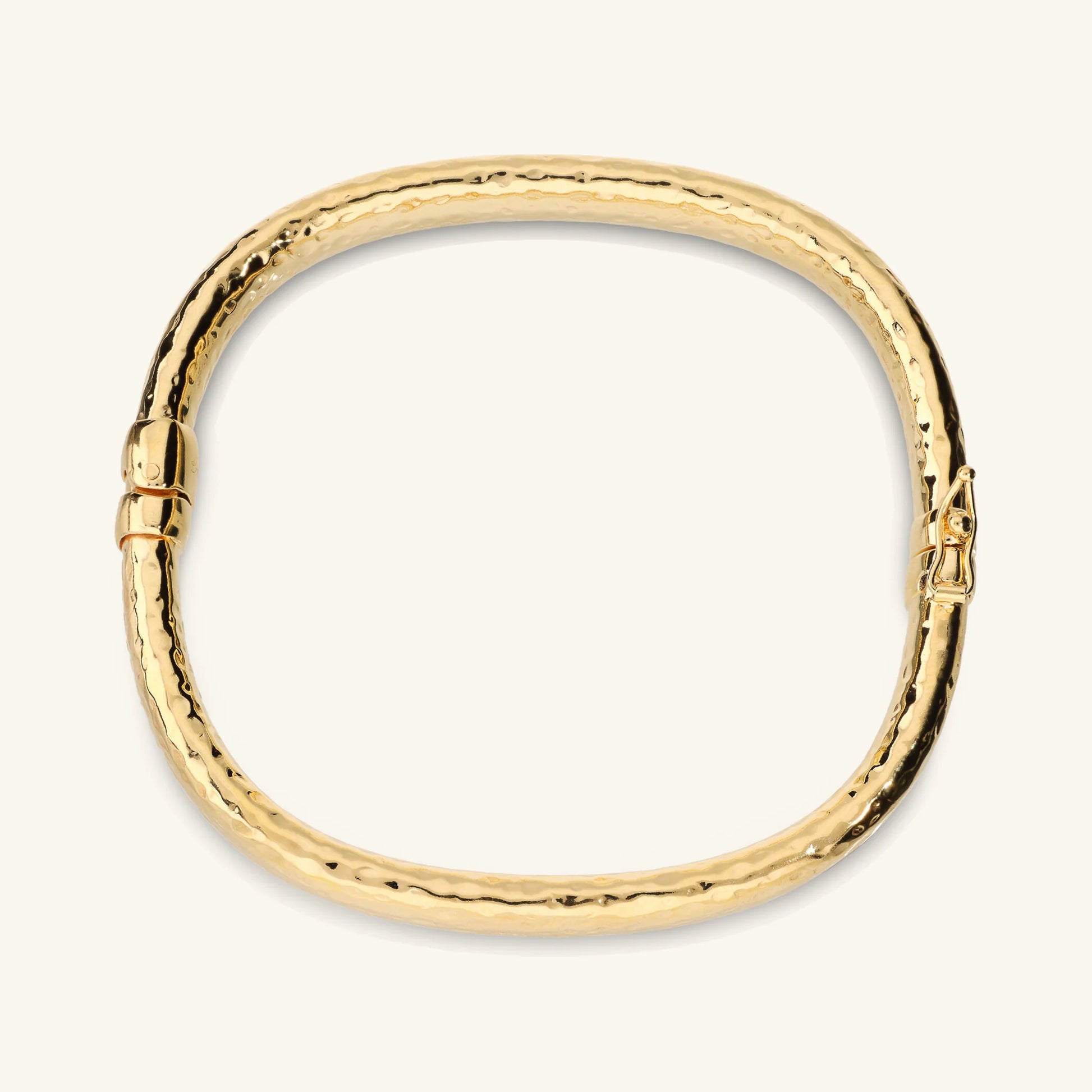 Bracciale Rigido Quadrato Martellato